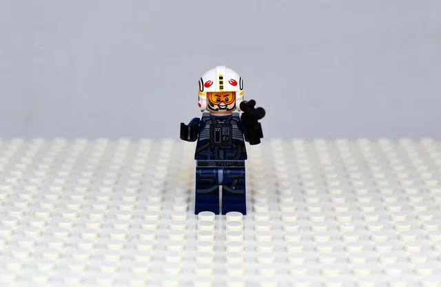 Free Lego Creationary Build at Toys R Us