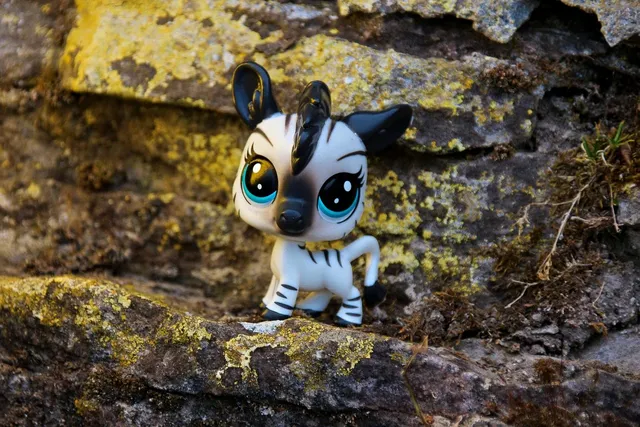 Amazon: Littlest Pet Shop Blythe Play set only $17.88 (Reg $32.99)