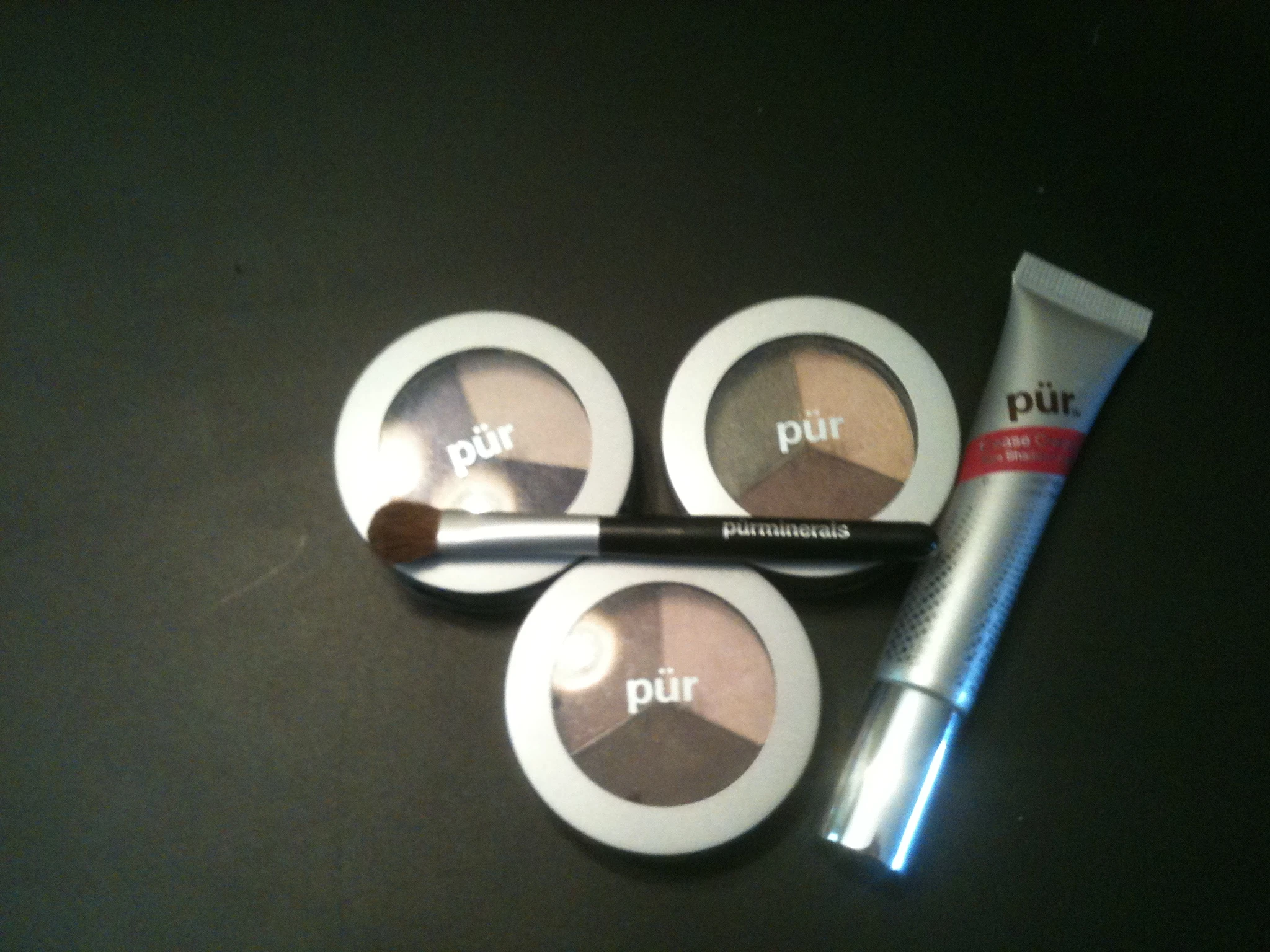 PUR Minerals Perfect Fit Eye Shadow Trios Review